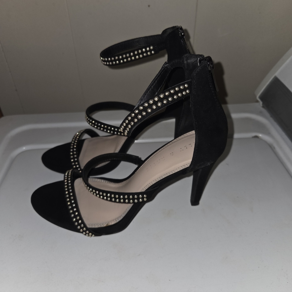 Kelly & Katie Strappy Sandals - Picture 2 of 4
